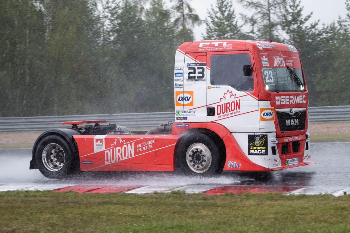 EuTruckRacing's tweet photo. Antonio Albacete (ESP) @ALBACETE_Racing 
MAN TGA Truck Sport Lutz Bernau
Most Autodrom @AutodromInfo Czech Republic
European Truck Racing Championship @FIA_ETRC 2.019 https://t.co/U27H0zOwXM