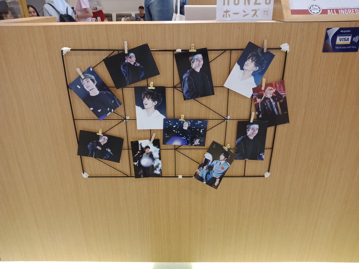 _ztszd's tweet photo. 💜
#justforyouhappybirthdaytaehyung 
#WinterNightinKL 
#Aphrodite_series https://t.co/2pPSfxfSXW