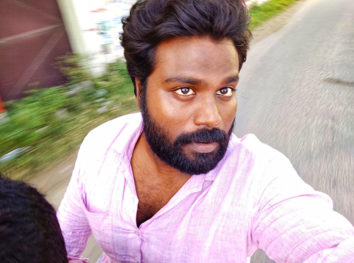 maarra_17's tweet image. 2010                                   2019  #decadechange