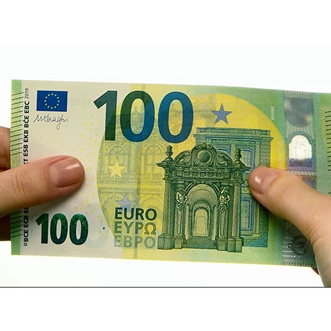 DiscoVip1's tweet photo. Sorteamos 100€ entre toda la gente que nos siga y nos comente en que va a gastarlos!! Chupitos?? Cubatas??

#DiscoVip #diadelosinocentes #Nossobralapasta #Dinerogratis #riaas https://t.co/tYoTMNFfc5