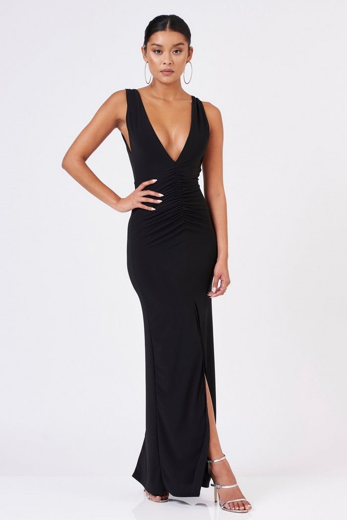 Holishop1's tweet photo. Look red carpet ready in this Black Front Plunging Sleeve Maxi Dress by Club L. ✨ 

https://t.co/mGZUXiLX9U

#Holishop #NewYearsEve #PartyOutfit #PartyDress https://t.co/ZV0qOwB4Gt