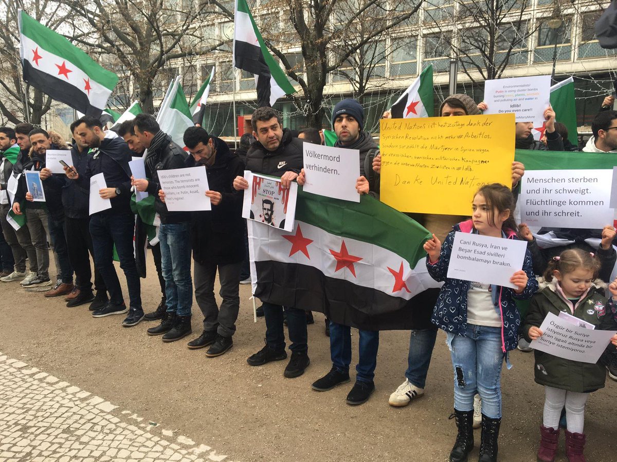 ArhimHabi97's tweet image. الان التظاهرات تعم ارجاء اوروبا ولاصوت يعلو على اصوات السوريين 
انها كلمتنا سنقولها بصوت الحرية 
#أنقذوا_إدلب 
#IdlibisUnderFire