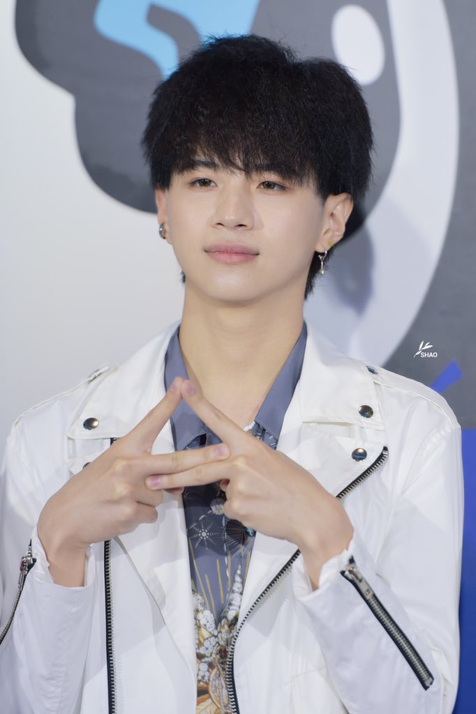SHAOatAM's tweet photo. 锡纸烫😆我差点没认出来hhh😂

#GalaxyAxTEMPT
#คนของแปลน https://t.co/it5ESLyrHS