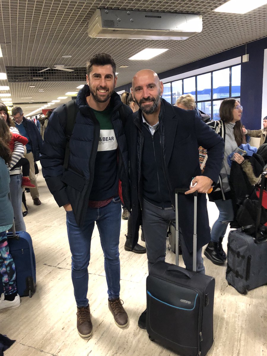 jm_primilla's tweet photo. Primer vuelo de muchos juntos!! ✈️
Este trabajo mola! ⛏
A seguir creciendo. 📈
#otrotrabajitomás #mequedosinhoraspami 
#ramonmehasalegradolamañana
#monchi
#sfc https://t.co/7SZH6JpkHo