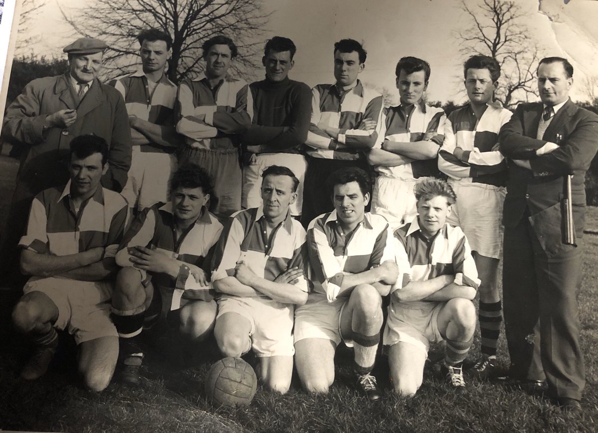BrackleyTownFC's tweet photo. Brackley Town were saddened to learn of the passing of Brackley Town’s oldest living ex-player Larry Claridge - Larry, who was 90, was captain for 6 seasons and can be seen centre of the front row in this picture of the 1959/60 Town team. https://t.co/5WM3hPxKMz