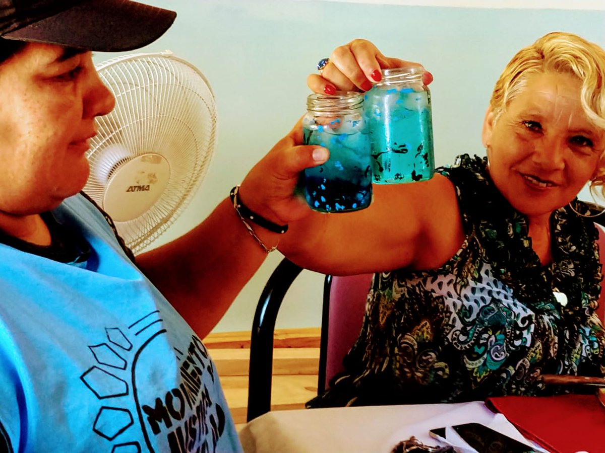 ClaulpCorrales's tweet photo. ✨Gran despedida en el Comedor Pan y Vida coordinado por Sofía Portillo del #BarrioSanCarlos ✨

👉🏽Éstos años no fueron fáciles pero tenemos la esperanza de un 2020 con más oportunidades, es por eso que despedimos este 2019 complicado pensando en un mejor futuro para todos. https://t.co/dRcNysnXfI