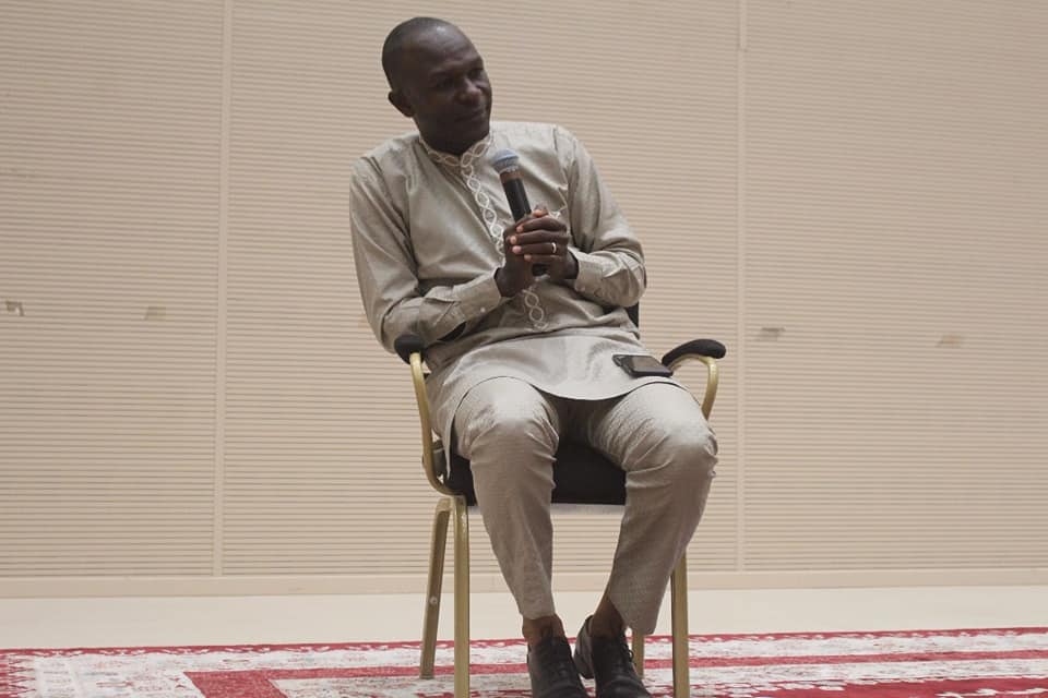 TheBuilders13's tweet photo. "Malgré vos diplômes, considérez le travail de la terre" Rondoumba 👌
#AnyBodyCanDream
#FaireDuTchadUneStarUpNation https://t.co/8WFqstRnq1