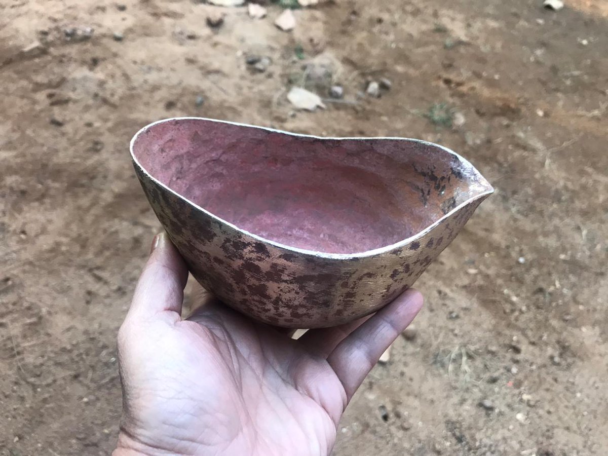 saptasajya's tweet photo. The #BellMetal artisans of Bhuban village are experimenting a new shape for the first time using the ingot and beating technique.
#SaptasajyaFestival
#metalworks #Design #artisans
#AcceleratingArt #EmpoweringCraftspeople #PromotingArtisans #odishaaah https://t.co/I7MnCG6QGL