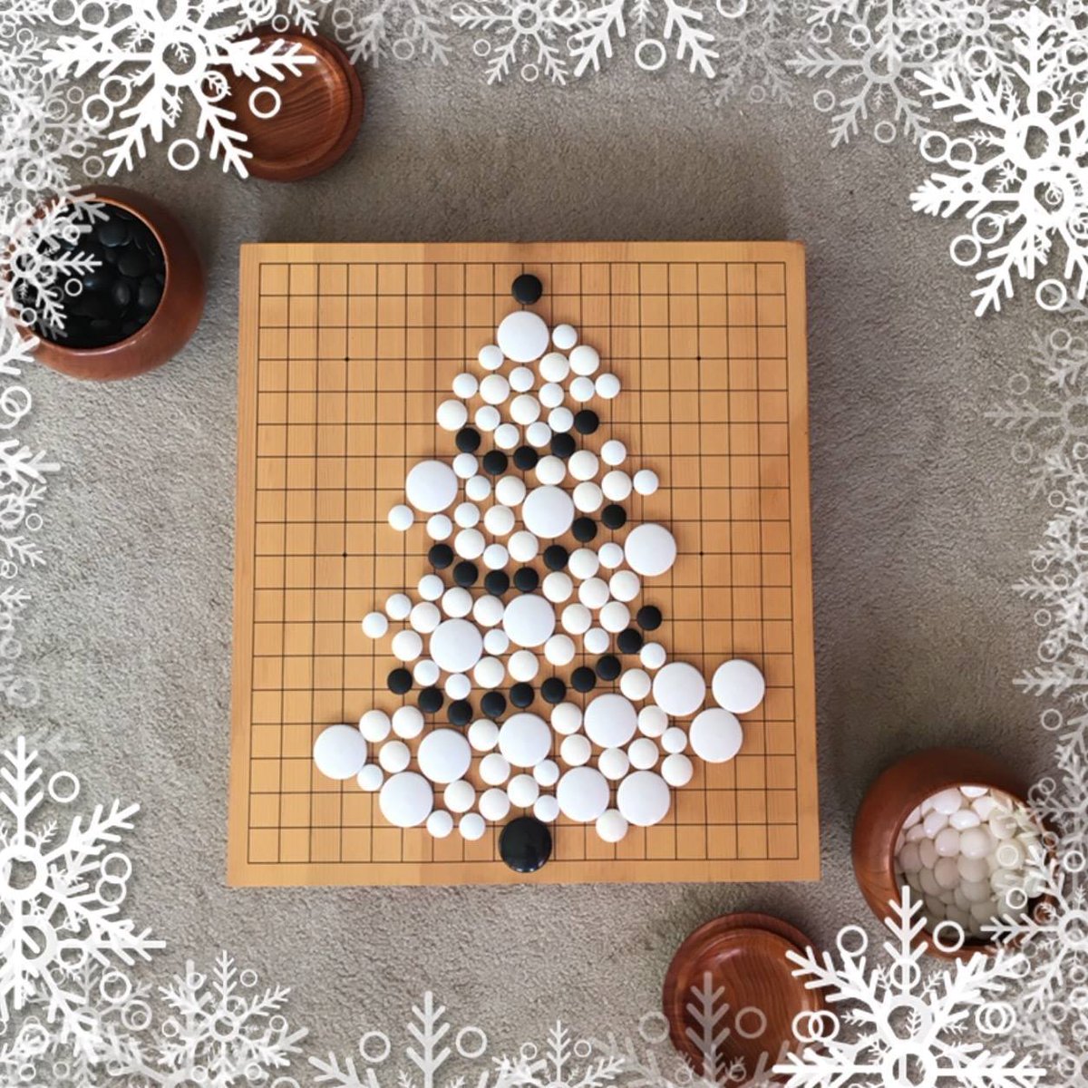 WorldOfGo's tweet photo. 🎄Merry Christmas &amp; Happy New Year!🎄

May 2020 bring new happiness, new goals, new achievements and a lot of new inspirations on your life. https://t.co/leel89LnAW