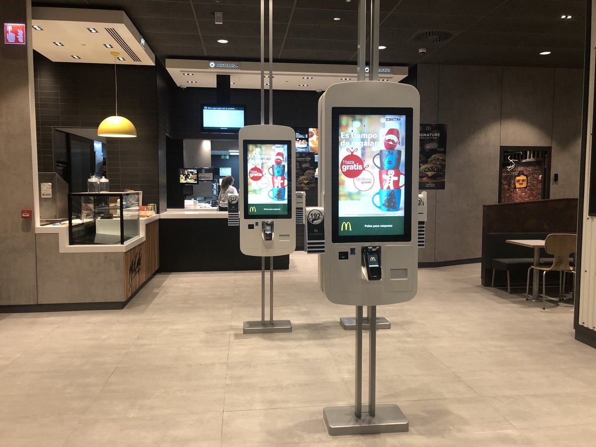 ànecblau tweet media