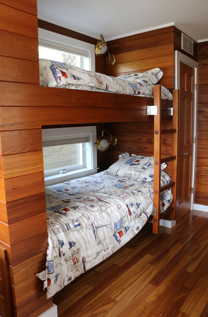 capeassociates's tweet image. Great guests deserve great sleeping arrangements!  Built-in bunk beds work on so many levels (pun intended).  #custombuilding #commitmentqualityintegrity #bunkbeds