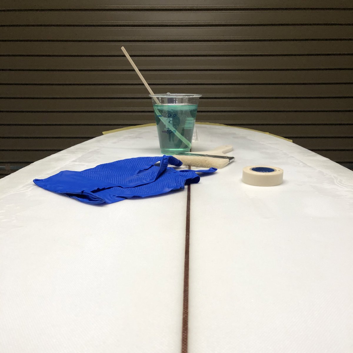 dic_urouro's tweet image. ホットホート。なんとか年内に。 #diy #garageshape #handshape #surfboard