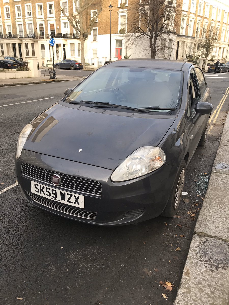 Car broken into since yesterday in front of 63 Warwick Ave, W9 - Has this been reported to owner at least <a href="/MPSLittleVenice/">Little Venice Police</a> ?