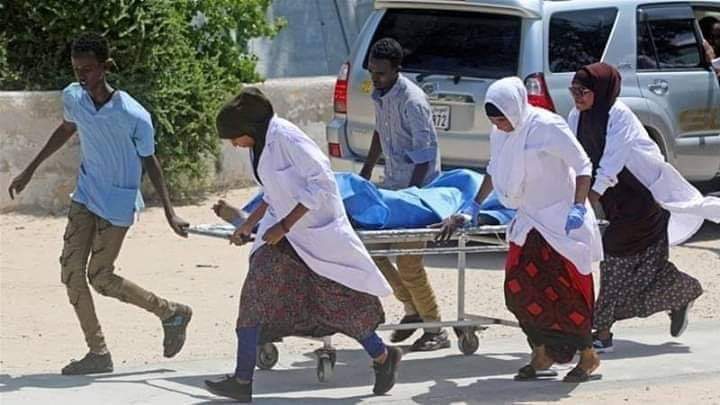 CubeydMaxamud's tweet photo. Gabdhaha waa laf dhabarta bulshadda waa dad aad u naxariis badan gabadh la,aan waa bulsha la,aan ❤️ https://t.co/EUh5cU4iIG