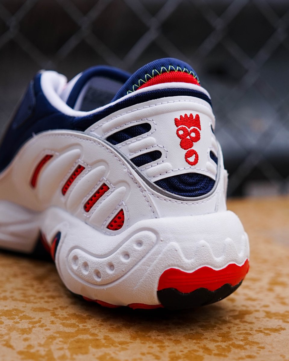 i morgen passe ornament Renarts on Twitter: "An archived look from 1998 returns to the streets,  staying true to its retro form. The Adidas FYW 98 ($110) is now available  at Renarts. https://t.co/AQGbrfrVb2" / Twitter