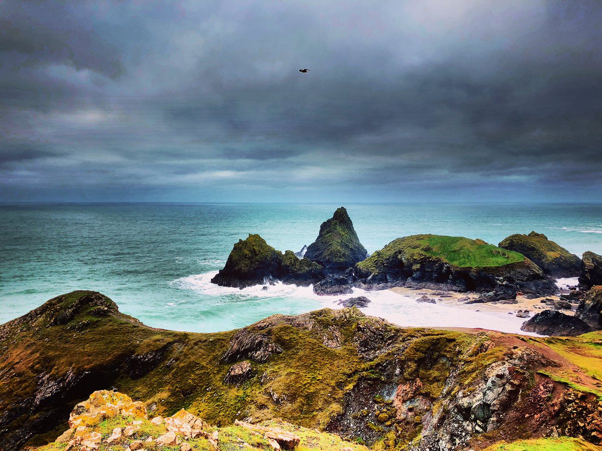 Colours of Kynance. #Cornwall #Cornish #Winter #coast #Lizard #seascape #seas