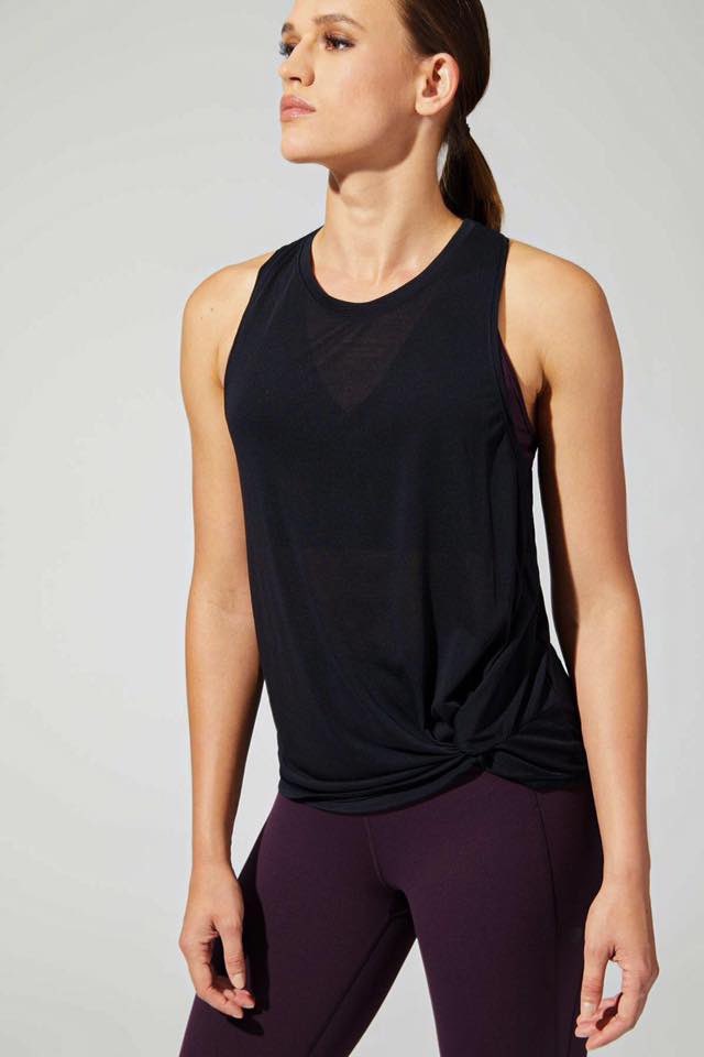 One Tooth Red Deer tweet media