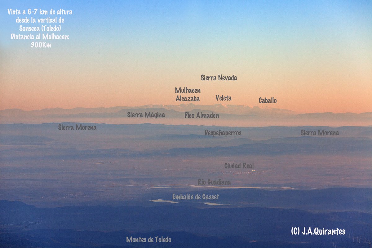 JoseAQuirantes's tweet photo. Se puede ver Sierra Nevada desde la vertical de Madrid?

Pues, casi. 

Desde avión, a unos 6-7 km sobre Sonseca (Toledo) se veía perfectamente el 12-ene-2019, con situación anticiclónica, a partir de ahí el avión en su descenso hacia Barajas pierde la perspectiva y deja de verse. https://t.co/W4uqFNawlZ