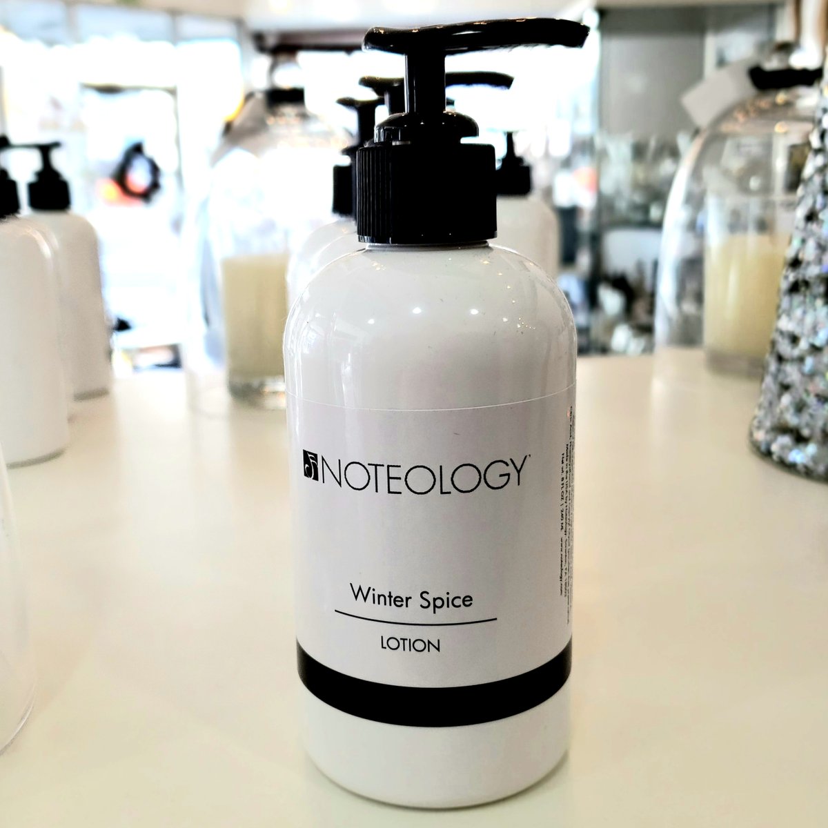 NoteologyFrag's tweet image. Not ready to let go🌬️ of the holiday spirit?

For a limited time, select holiday candles, lotions, sprays, mini candles, gift sets and more are ON SALE! 🙌 In store only! Open today 10-4 

#notefragrances #newname #noteology #holidayscents #holidaysale