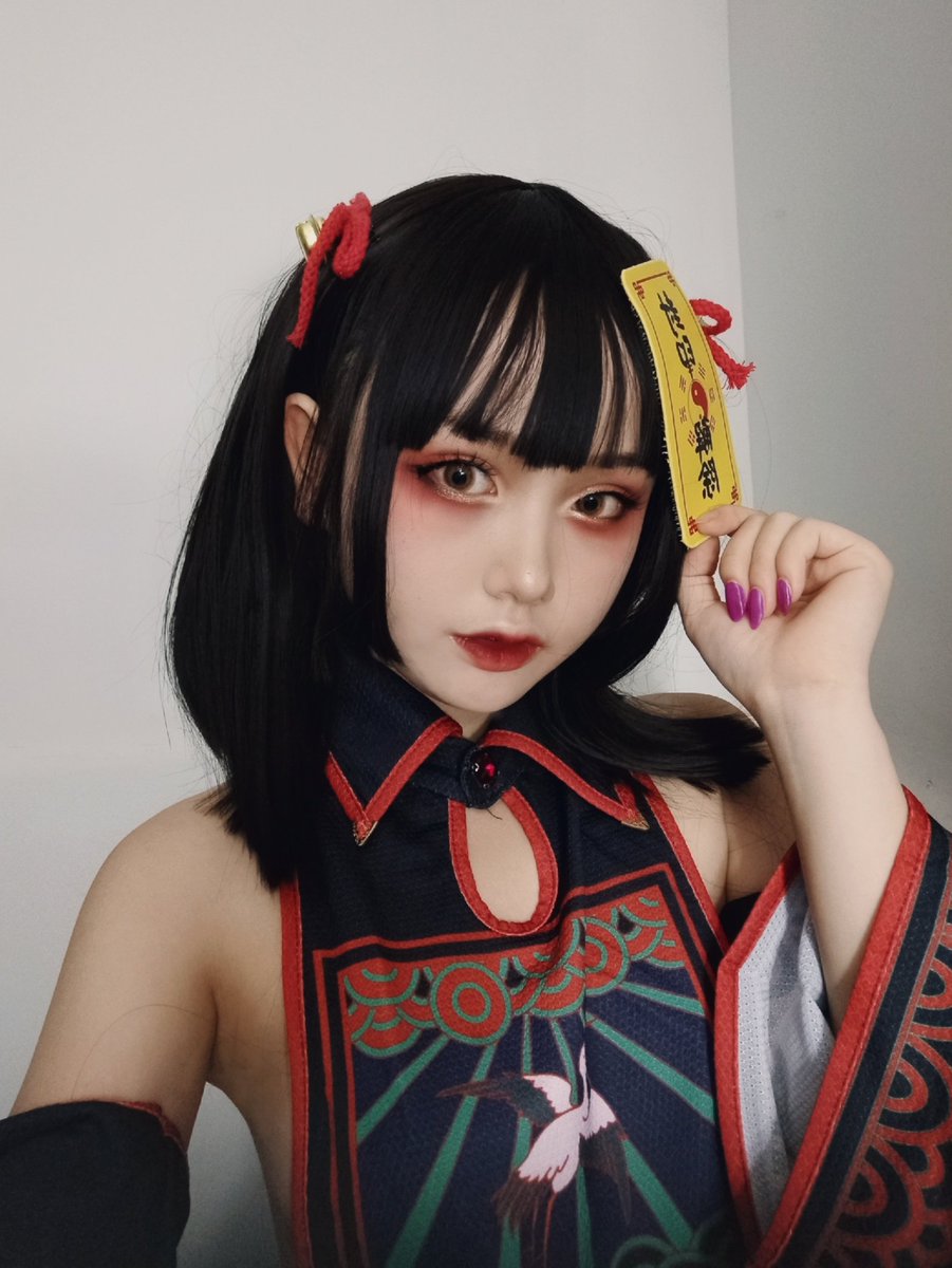 #僵尸服 #小僵尸 #侧乳 #病娇 #二次元 咬你一口～ https://t.co/Ci4VTM4eH4