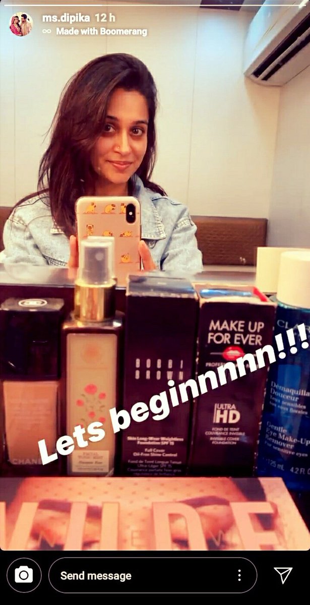 ElkaDutta's tweet photo. And it's a wrap for our hardworking girl #DipikaKakar after a long 12 hrs Shoot !!
But most probably it's not a #KahaanHumKahaanTum shoot ! Bcz Its neither her regular make up room nor Goregaon Film City !!.... 🤔
@ms_dipika https://t.co/T9efo0zj35