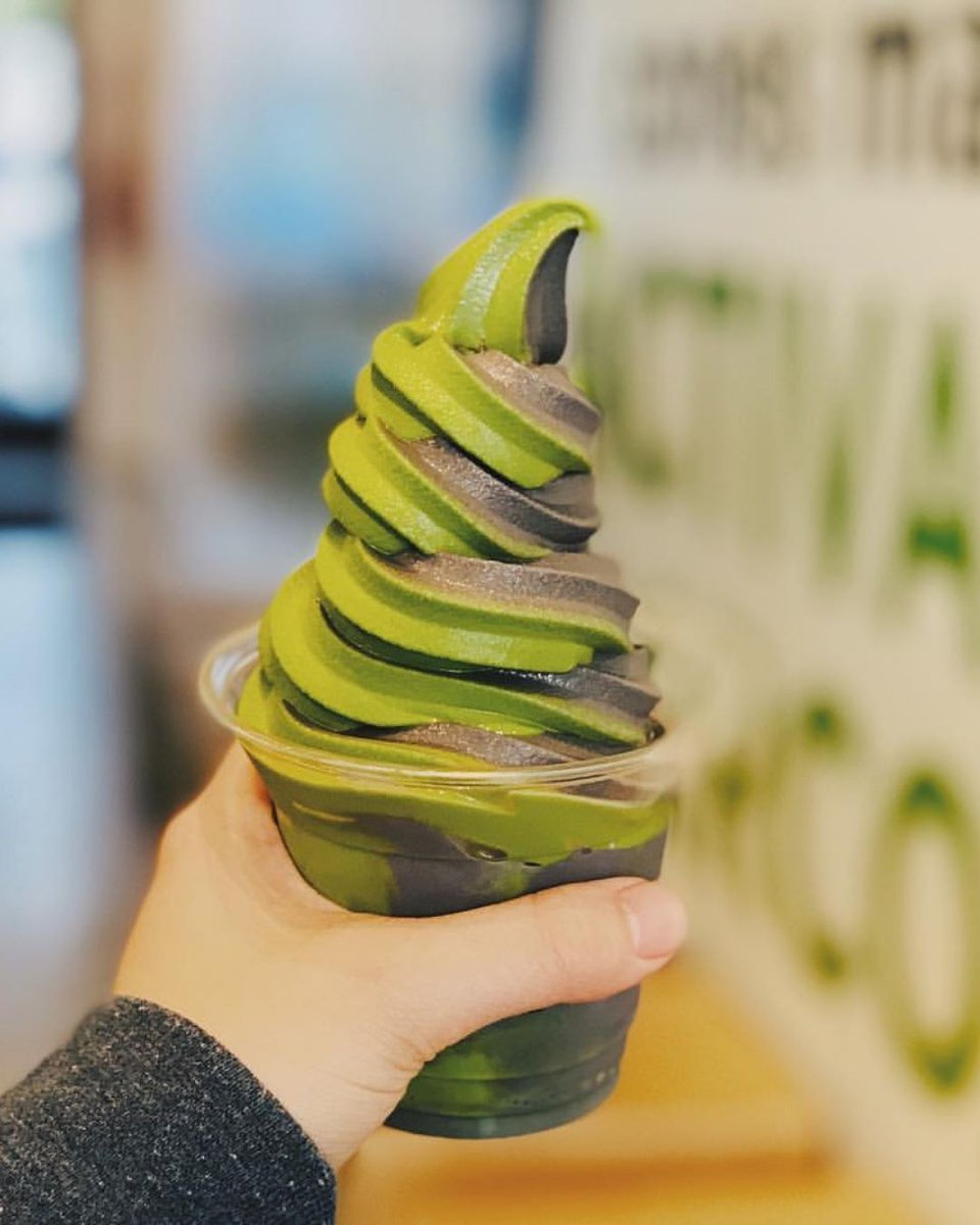gomrmatcha's tweet photo. Enjoy our delicious soft serve!🍨 Tip: a swirl of two gives you the perfect tasty balance! Why pick one when you can have two?💚 I guess it's the best of both worlds 💁🏻‍♀️😋 https://t.co/iuwZMAYzaB