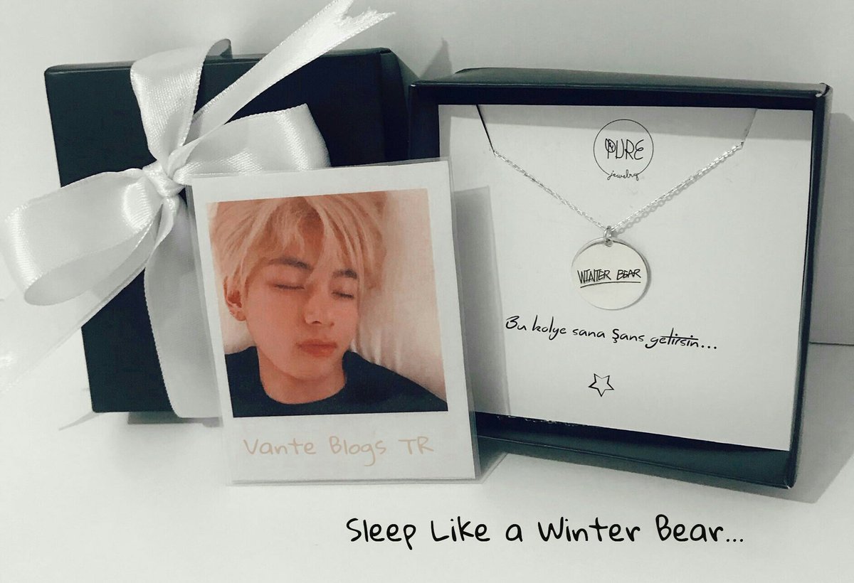 vanteblogstr's tweet photo. [❄] Taehyung Doğum Günü Çekilişi 

Aranızdan bir kişiye Winter Bear kolyesi hediye ediyoruz.

Yapmanız gerekenler;
- Bizi takip etmek
- Bu tweeti beğenmek ve retweetlemek

Son Gün: 6 Ocak ~ Bol şans💜 https://t.co/8Sf2bCS4TD
