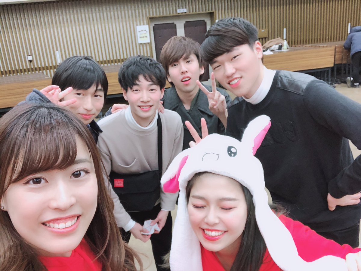 BearsBeard_304's tweet photo. ブル忘年会だたよ〜🍻
2枚目は去年のだよ〜🌟 https://t.co/lXHYSwu8jZ