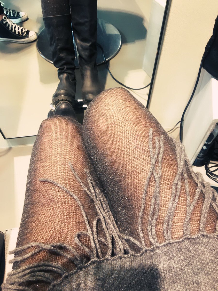 MarinaPerzy's tweet photo. Quando inizia il #restailing in previsione del nuovo il vecchio va lasciato ...
A #goodday #saturday
#marinaperzy #situation #legs #fashion #elegant #photooftheday https://t.co/iaD6Cj86Sc