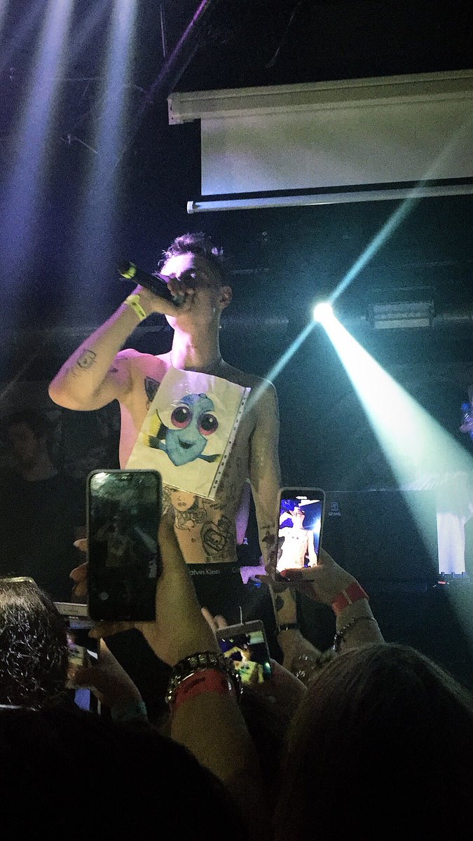 vint_r's tweet photo. diky za ČB...nářez🥰🖤❗️ @Dorian22009994
@psycho_rhyme
#dorian #ČB #fliptour https://t.co/Bcm2Bjb9kx
