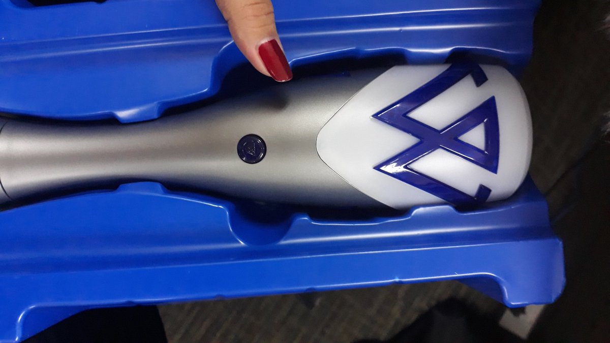 crysmenot's tweet photo. WTS/LFB:
Winner Lighstick version 2: Php 1,400
- Opened but never used.
RFS: Will not be attending Cross Tour anymore.
#CrossTourInManila
#CrossTourMNL
#Winner
#InnerCirclePH https://t.co/2LKpM94mVi
