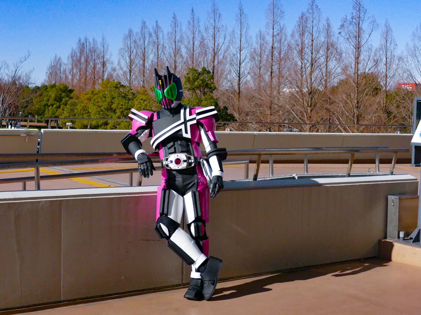 仮面ライダーディケイド コスプレ用一体式スーツ【発光ギミック搭載・塗装済完成品】 仮面ライダー機械騎士 コスプレ用一体型スーツ（塗装済完成品