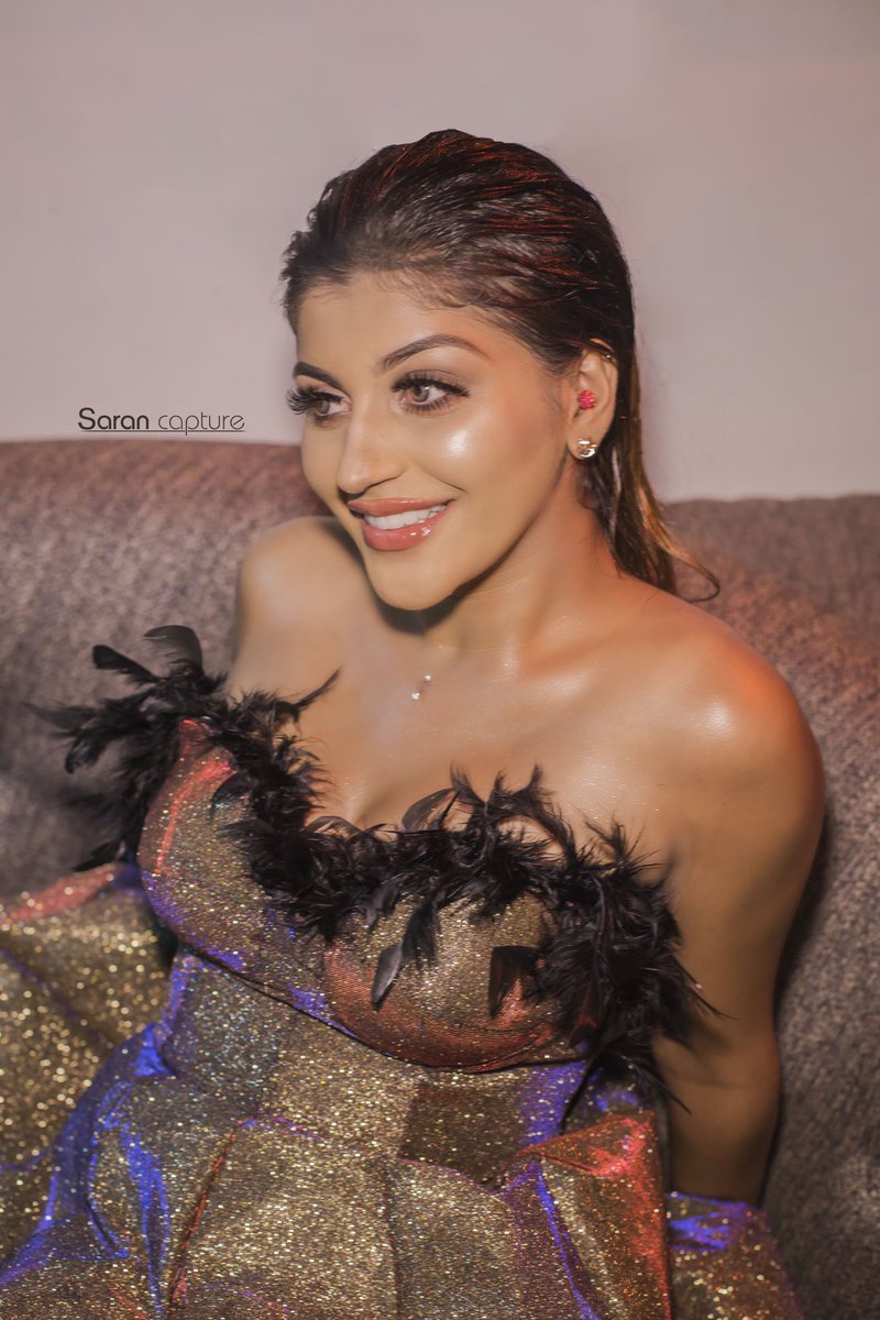 Yashika Anand on X: Glamed up for Filmfare ⭐️ t.cowjxE1pbQCl  X