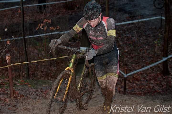 Waaslandcross/Beringen/Loenhout finnmansfieldu23cyclist.wordpress.com/2019/12/28/waa…