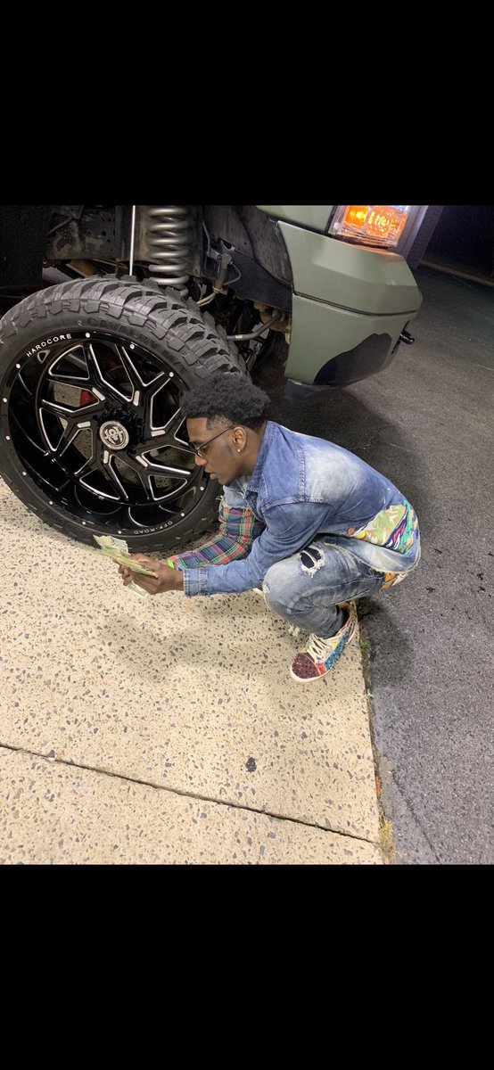 djthakvng's tweet image. Boss nigga self made young nigga, Big figures I’m trying to have 10 figures‼️🤩
 #TwoPoint0 🥳