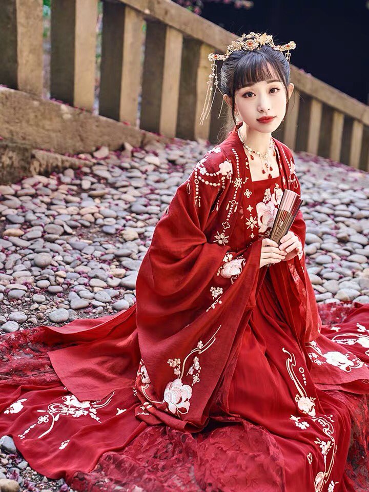 Hanfu. Китайское Ханьфу. Китайское платье Ханьфу. Ханьфу династии Чжоу. Китайское свадебное Ханьфу традиционное.