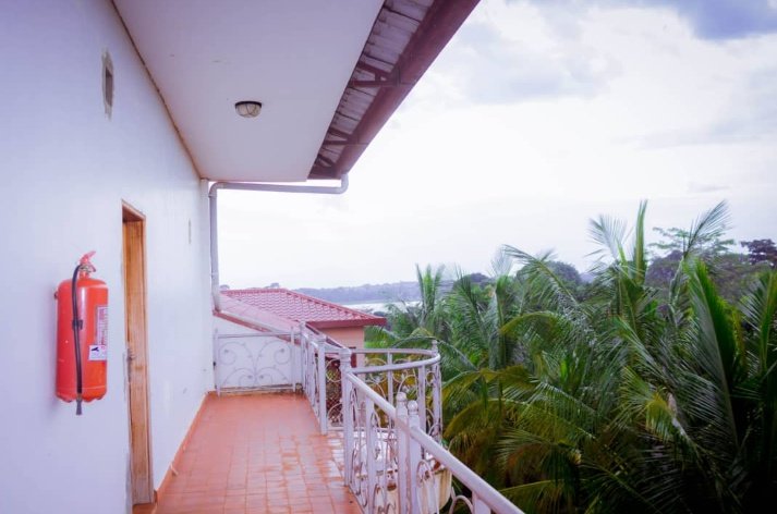 katomi_resort's tweet photo. Happiness is a beach view from your balcony😊.

For bookings:
📲 +256(0) 778532843/ +256(0) 705702443
📨 katomikingdomresortt@gmail.com

#KatomiKingdomResort 
#LuxuryHotelsinUganda
#HotelsinEntebbe
#KampalaHotels
#AffordableHotels https://t.co/kFQ2U1shDG