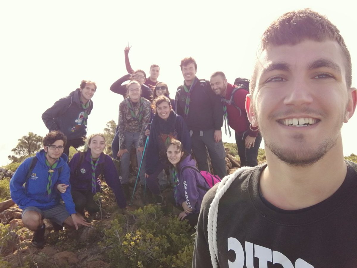 crbisonteblanco's tweet photo. Cerro del Águila!!!, Campamento de Invierno. https://t.co/d7NrdEKbAK