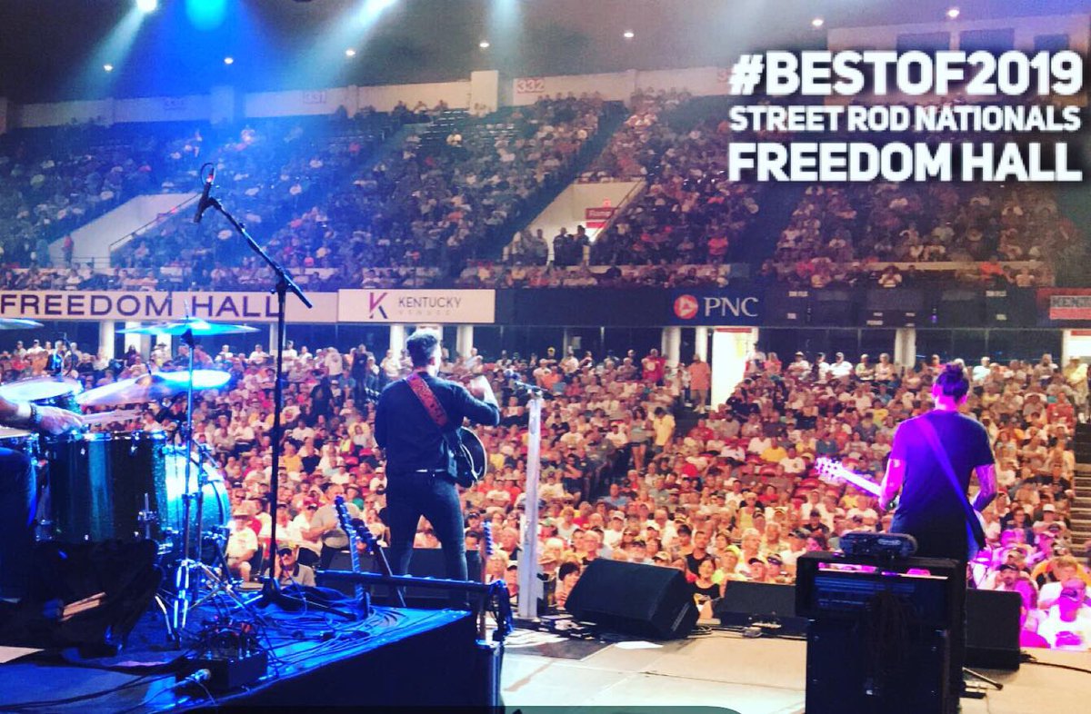JDSHELBURNE's tweet photo. A look back on some of our favorite moments in 2019! Over 200 shows performed on #TwoLaneTownTour
• Quaker State 400 at @KySpeedway
• Street Rod Nationals at Freedom Hall
• @cottoneyedjoetn Knoxville, TN
• FridayFest at Highview Park Louisville
#TwoLaneTownTour https://t.co/nvXYlAKKWs