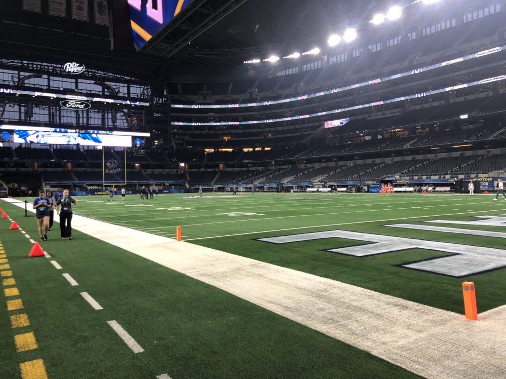 HappyValley.com tweet media