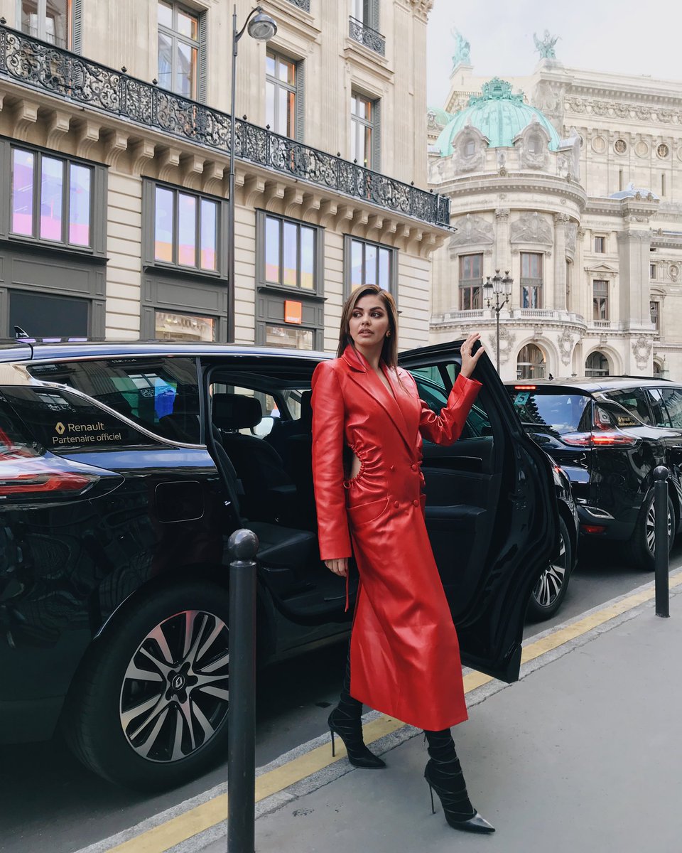janinegutierrez's tweet photo. 🌈🌈 2019 🌈🌈
pick one https://t.co/Jh498TnfeG