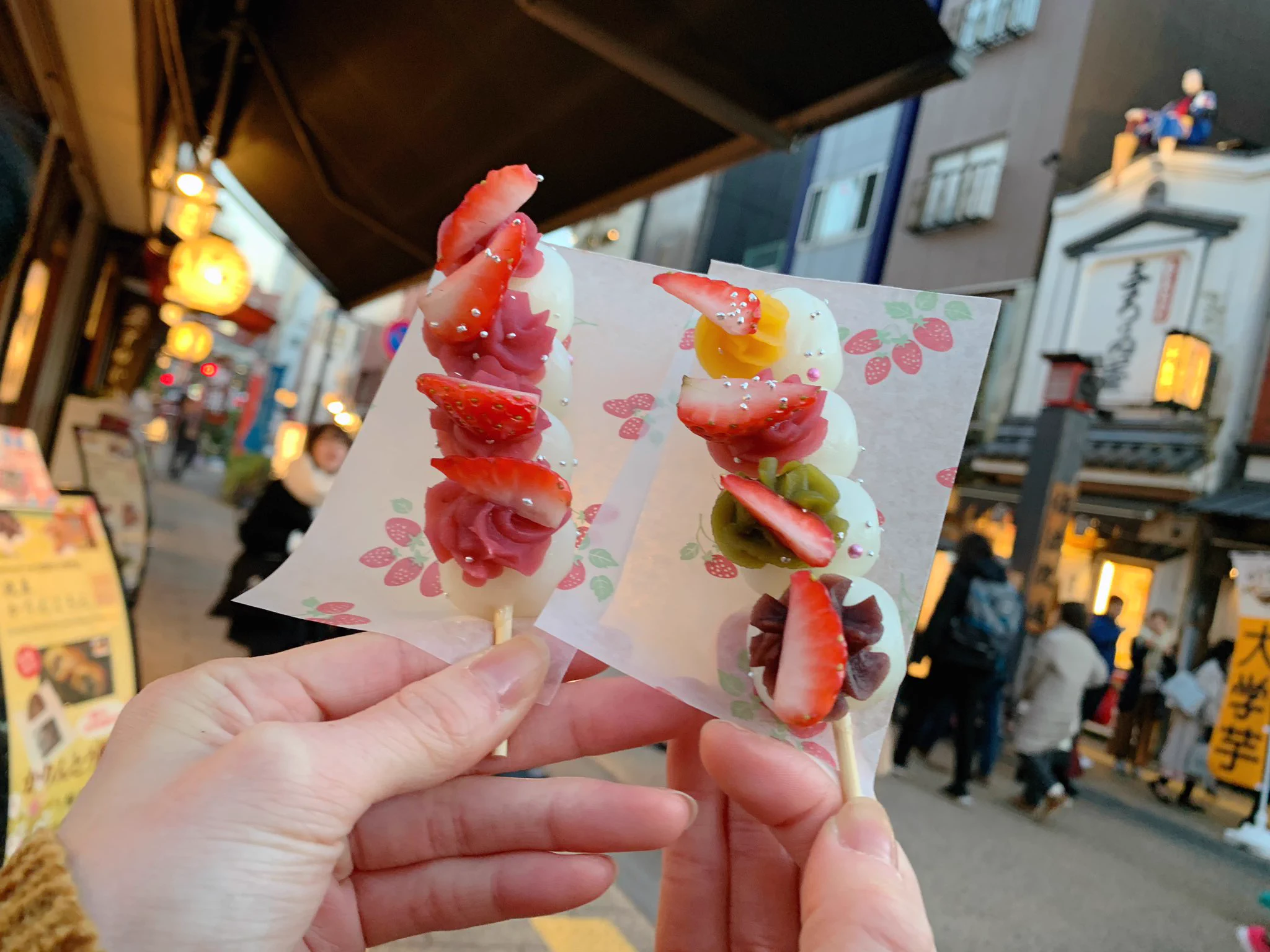 【浅草そらつき】フルーツのカットがトッピング/可愛くてきれいでこんなお団子見たことない!!!!!!