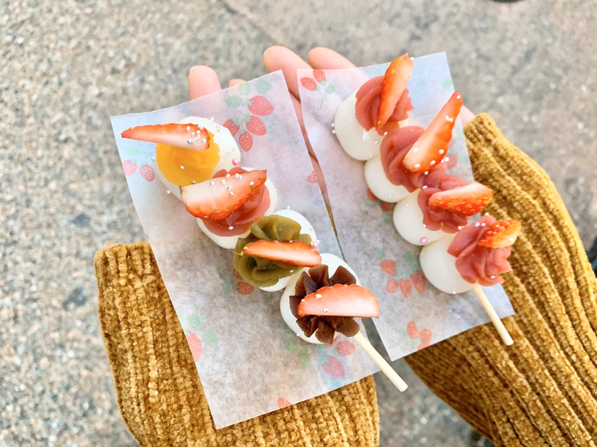 【浅草そらつき】フルーツのカットがトッピング/可愛くてきれいでこんなお団子見たことない!!!!!!