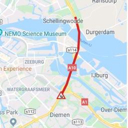 Drie rijstroken op A10 Oost dicht door ongeval..