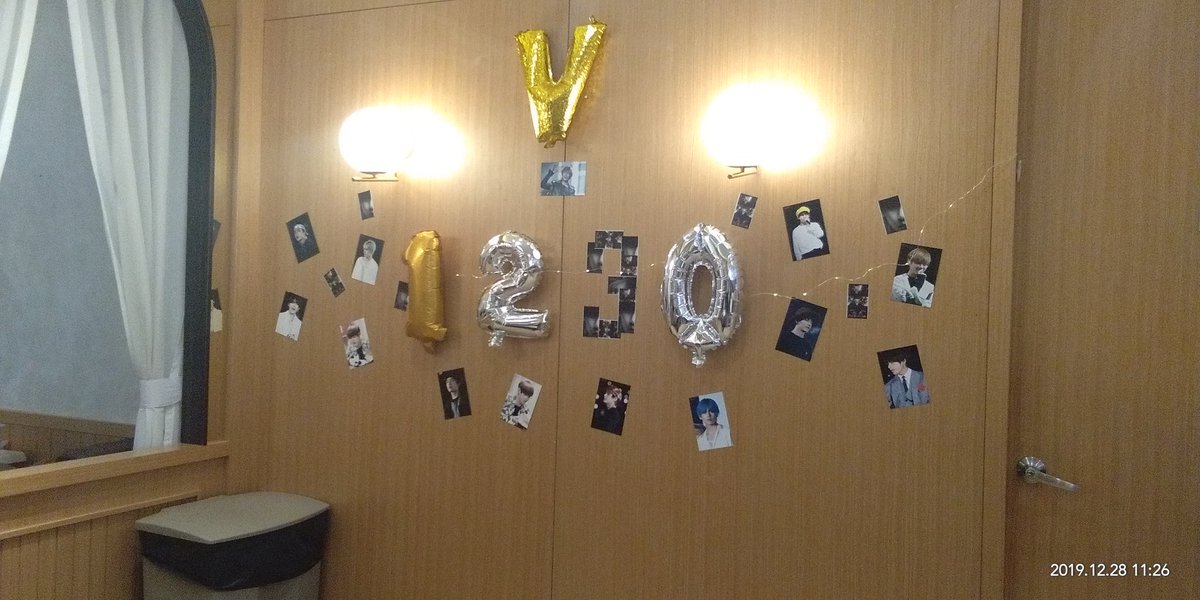 Bangteez94Adda's tweet photo. Thanks to the organizer for lend me participate your event..
#justforyouhappybirthdaytaehyung -Quartet Cafe
#WinterNightinKL -The Loaf
#Aphrodite_Series -Chizu & Honzu
#vantefluent -The Alley https://t.co/ya6yfkzrqF