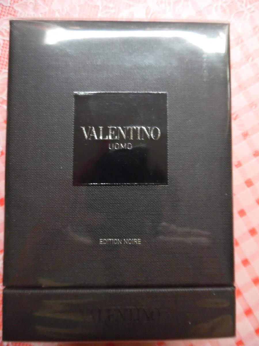 Uplift2Empower's tweet photo. #VALENTINO 2015 LIMITED EDITION Uomo Edition Noire Eau de Toilette - 3.4 Oz/100 ml Available @ https://t.co/4OCXCvoluE
#Boxingweek #boxingweeksale #BoxingWeekSales #BoxingWeekDeals #BoxingWeekSpecials #boxingday #boxingday2019 #BoxingDayHunt #BoxingDaySale #Gifts #gift #Shopping https://t.co/2l4L41JiAb