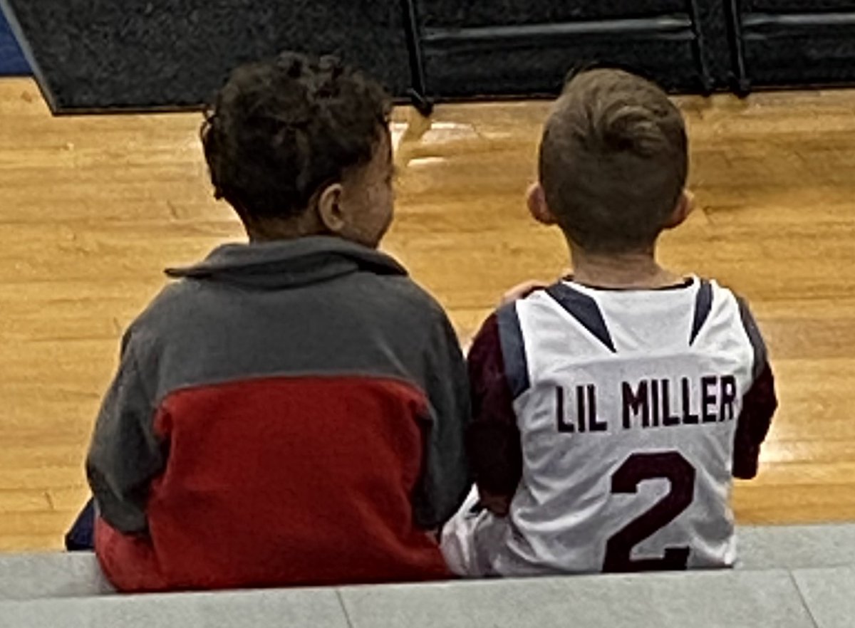 Future ballers ⛹️ 💪🏀⚓️ #UpNext #KJ #Miller #CreekNation <a href="/CoachJayBordas/">Jay Bordas</a>