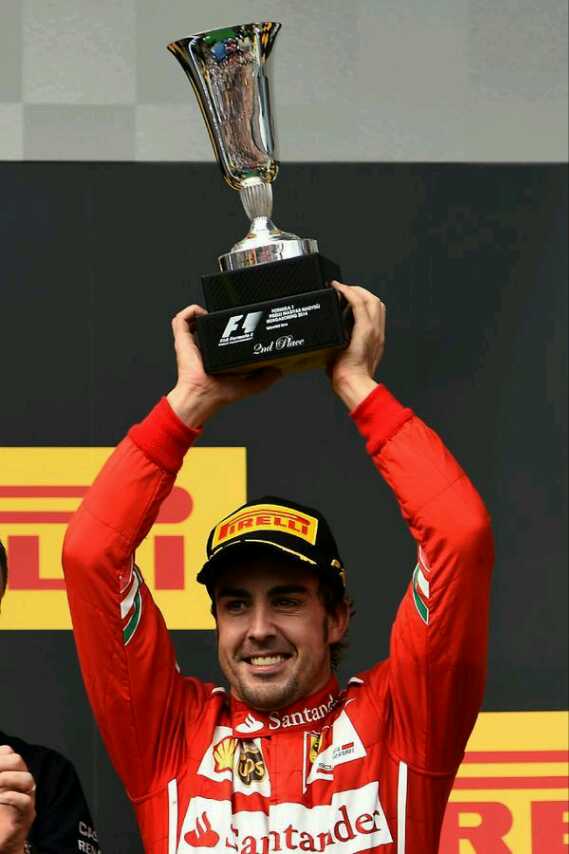 AtopeF1's tweet photo. ⚠️⚠️ ¡¡¡BOMBAZO!!! 💣💣💣⚠️⚠️

¡¡¡Ferrari anuncia a Fernando Alonso como piloto oficial para la temporada 2021!!! El piloto asturiano será compañero del piloto monegasco Charles Leclerc en la Scuderia Ferrari.
En 2021 volveremos a ver a @alo_oficial de vuelta en la Fórmula 1. https://t.co/CREhk1Al4i