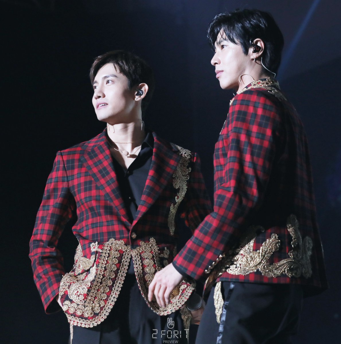191228 The Starry Night with Cassiopeia
디자이너님들! 동방신기라는
영앤리치핸섬웅앵 듀오가 있는데
왜 런웨이 안 세우세요?!
#동방신기 #유노윤호 #정윤호 #yunho #ユノ #ユンホ #최강창민 #심창민 #changmin #チャンミン #チャミ #東方神起 #TVXQ