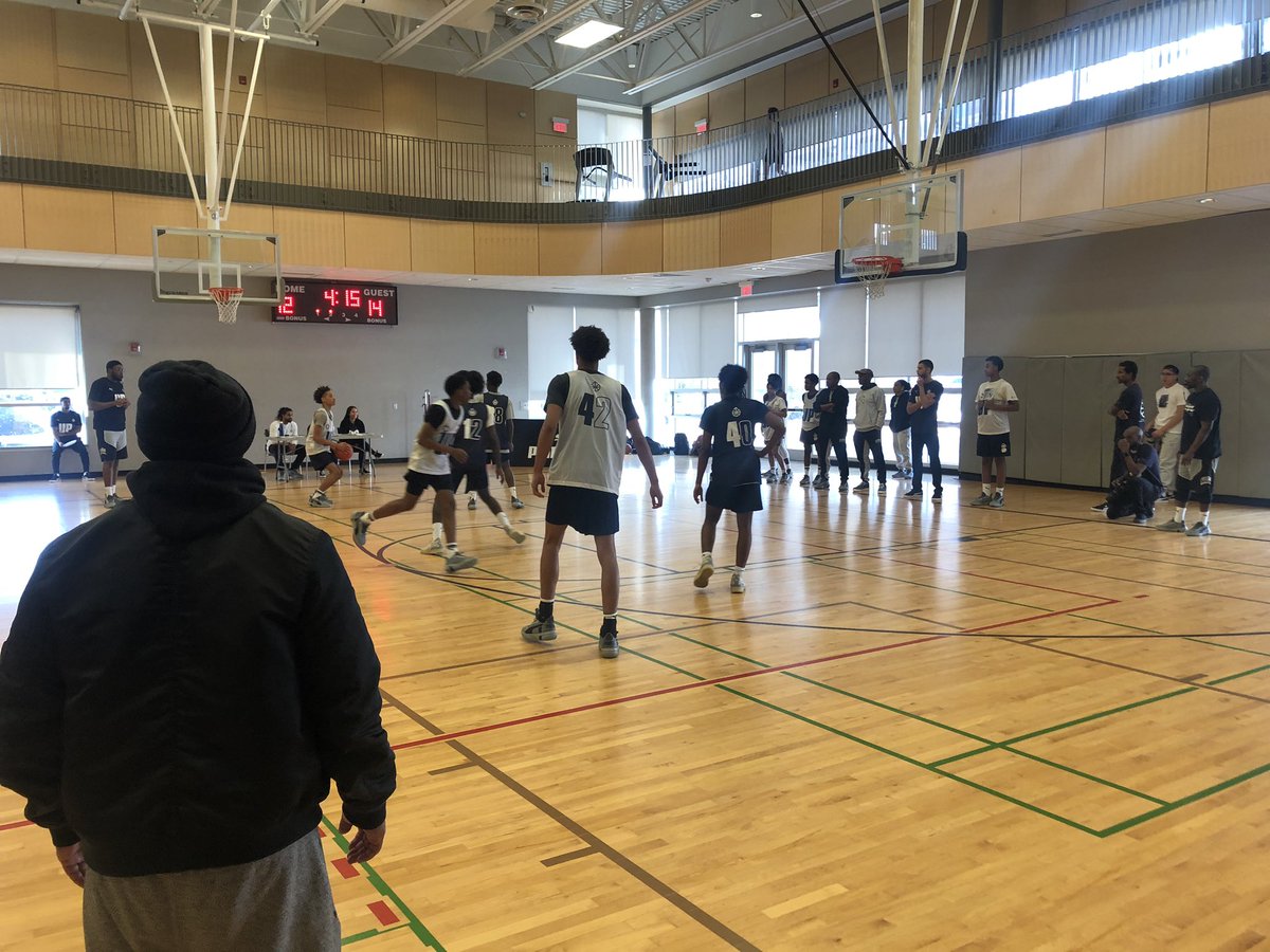 ThomasAndWaugh's tweet photo. Regent Park and Puma X kickback event. A day filled with basketball, friendship and competition. Youth can receive haircuts, new shoes and jerseys. https://t.co/Xd5KFJCn37